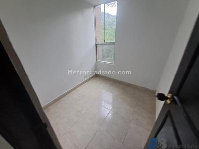 Apartamento en venta en San Javier, Medellín · foto 9 de 13