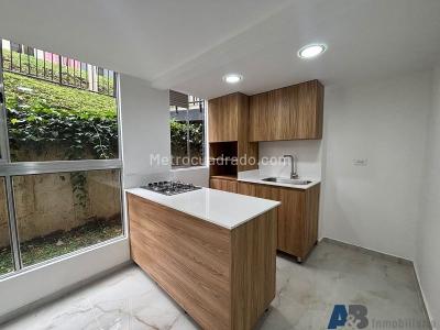 Apartamento en venta en San Antonio De Prado, Medellín · foto 2 de 13