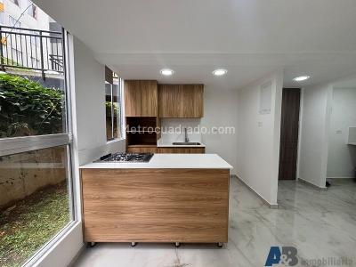 Apartamento en venta en San Antonio De Prado, Medellín · foto 3 de 13