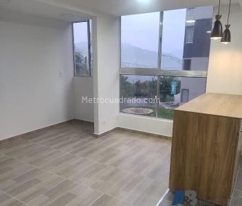 Apartamento en venta en San Antonio De Prado, Medellín · foto 8 de 13