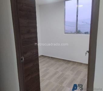 Apartamento en venta en San Antonio De Prado, Medellín · foto 9 de 13