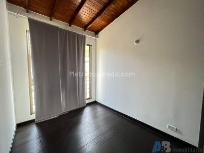 Casa de 3 alcobas en arriendo en Cumbres, Envigado, 160 m² · foto 16 de 20
