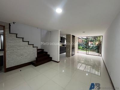 Casa de 3 alcobas en arriendo en Cumbres, Envigado, 160 m² · foto 2 de 20
