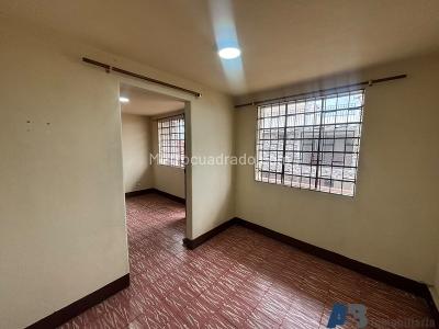 Casa de 2 alcobas en venta en El Pinal, Medellín, 66 m² · foto 10 de 13