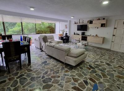 Apartamento de 4 alcobas en venta en El Poblado, Medellín, 156 m² · foto 3 de 18