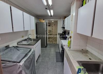 Apartamento de 4 alcobas en venta en El Poblado, Medellín, 156 m² · foto 7 de 18
