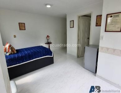 Apartamento de 4 alcobas en venta en El Poblado, Medellín, 156 m² · foto 17 de 18