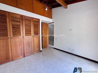 Casa de 4 alcobas en arriendo en Tierra Prometida, Envigado, 200 m² · foto 15 de 20