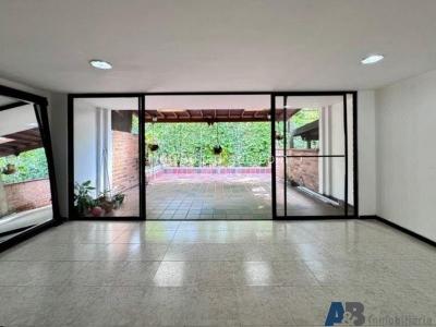 Casa de 4 alcobas en arriendo en Tierra Prometida, Envigado, 200 m² · foto 2 de 20