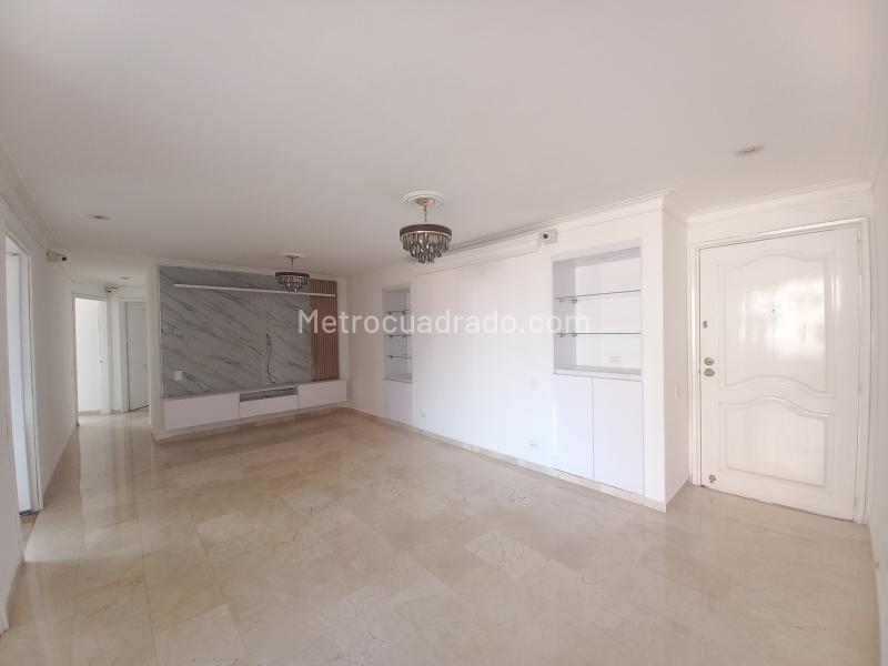 Spacious 4BR Apartment in Laureles - 6