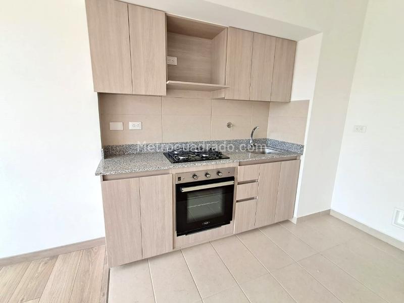 1BR Apartment in Cuatro Esquinas (40 m²) - 2