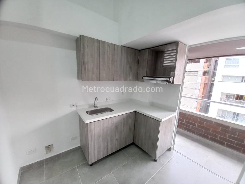 4BR Apartment for Rent in Bombona Nro 1 - 2