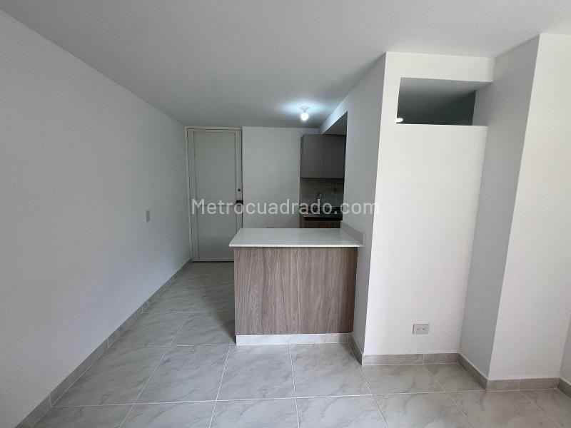 Apartamento Nuevo de 3 Alcobas en San Antonio de Prado - 4
