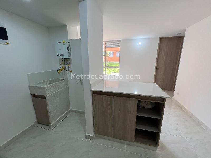 Apartamento Nuevo de 3 Alcobas en San Antonio de Prado - 6
