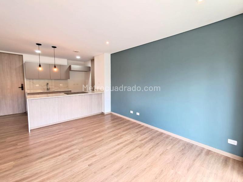 1BR Apartment in Sajonia (65 m²)