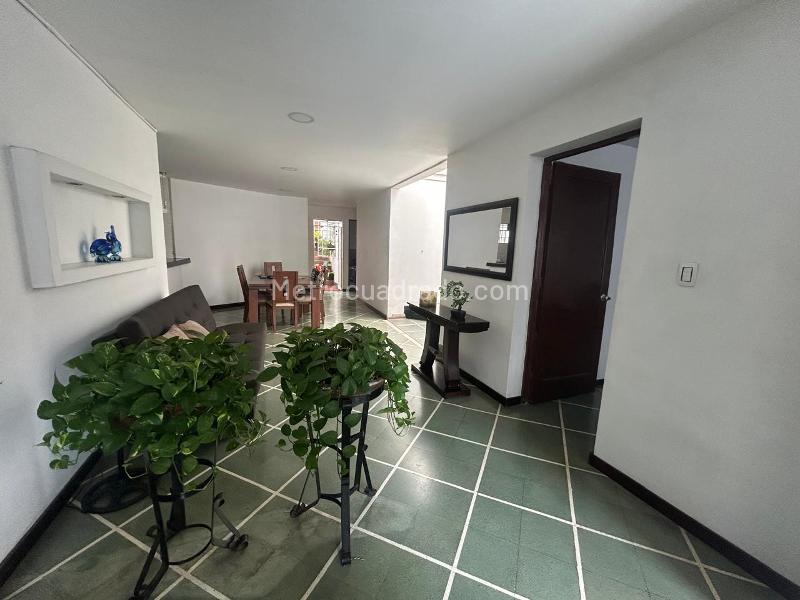 Beautiful 3BR House in La Castellana - 6