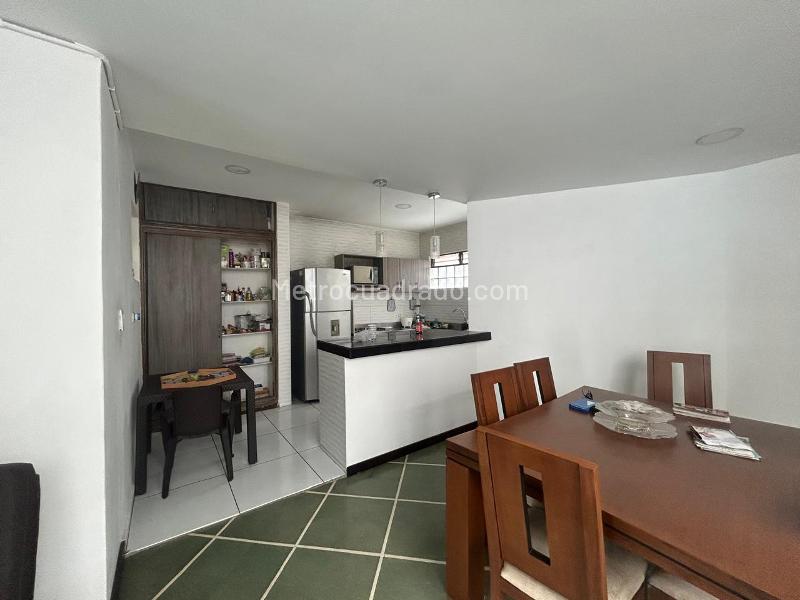 Beautiful 3BR House in La Castellana - 9