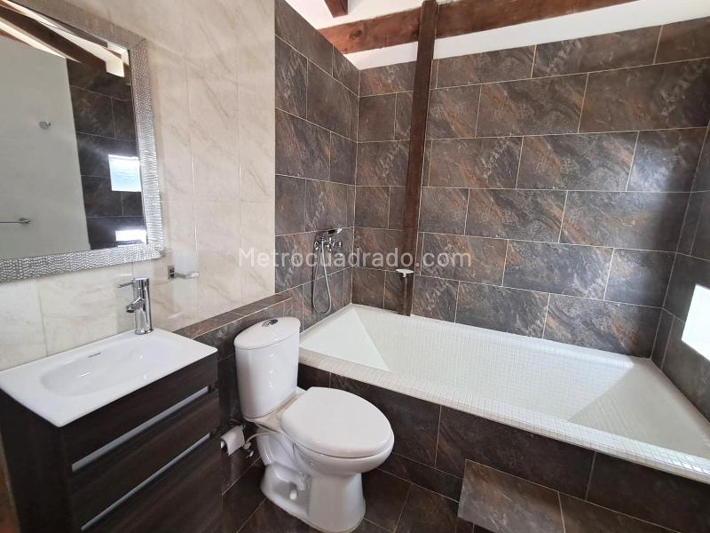 Charming 2BR Cabin for Rent in Llanogrande, Rionegro - 5