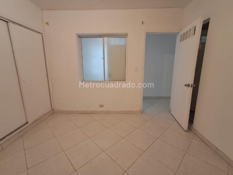 3BR Apartment in Calasanz (85 m²) - 2