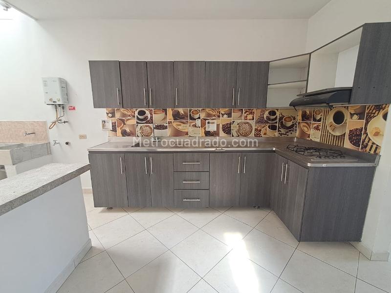 3BR Apartment in Calasanz (75 m²)
