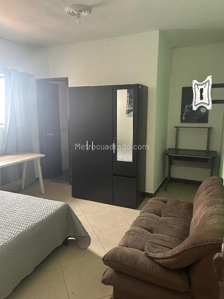 Casa Versátil de 4 Alcobas en Alquiler en La Candelaria - 9