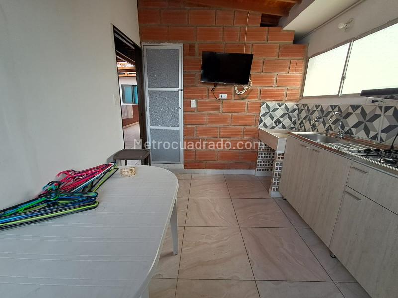 Cozy 1BR Loft in Belen - 3