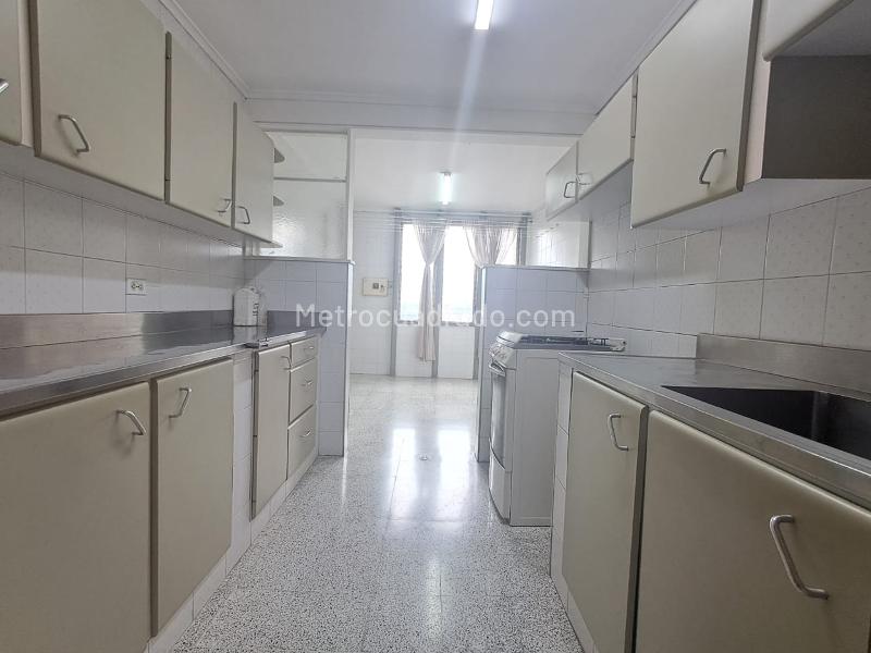 Apartamento de 3 Alcobas en Suramericana - 2