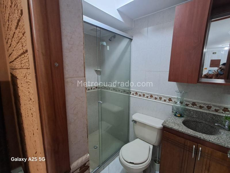 Apartamento Amoblado de 2 Alcobas en Bombona No. 1 - 7