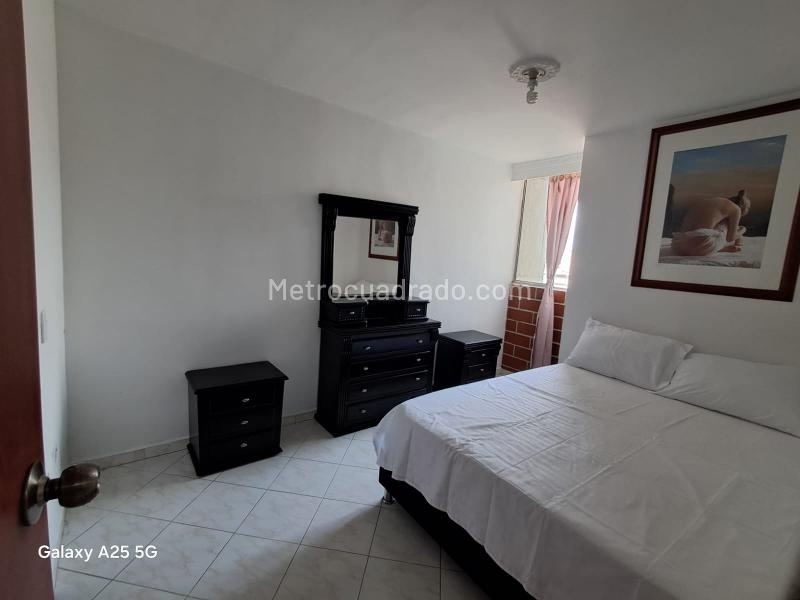 Apartamento Amoblado de 2 Alcobas en Bombona No. 1 - 9