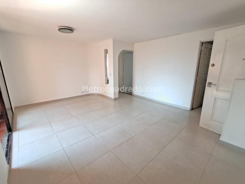 Apartamento Acogedor de 3 Alcobas en Suramericana - 3