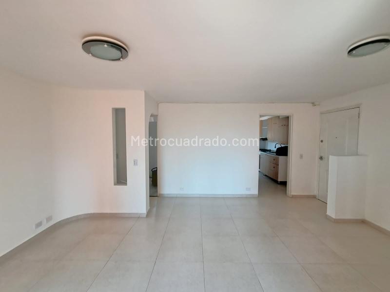 Apartamento Acogedor de 3 Alcobas en Suramericana - 7
