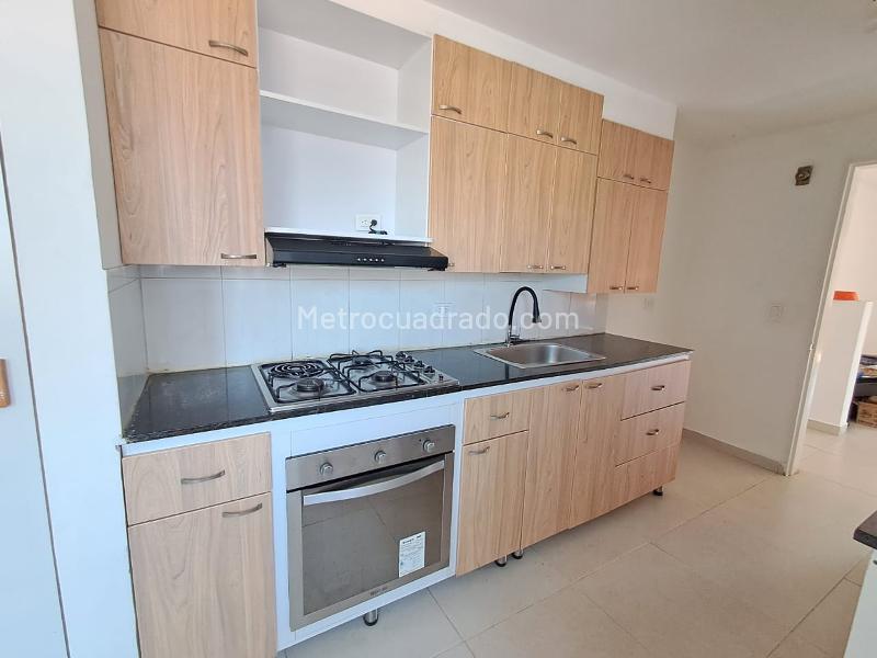 Apartamento Acogedor de 3 Alcobas en Suramericana - 9