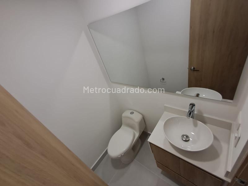Apartamento Nuevo de 1 Alcoba en Ciudad del Río - 3