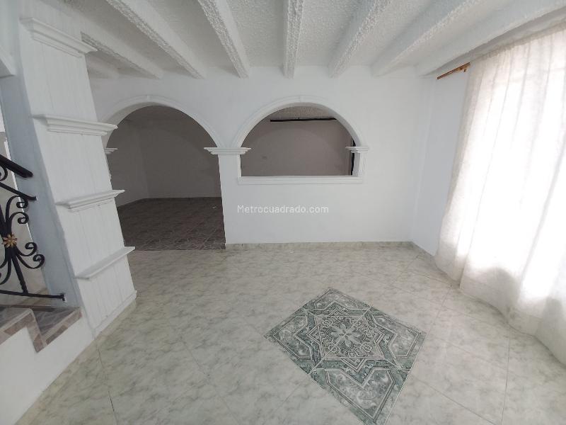 Casa de 4 Alcobas en Arriendo en Guayabal