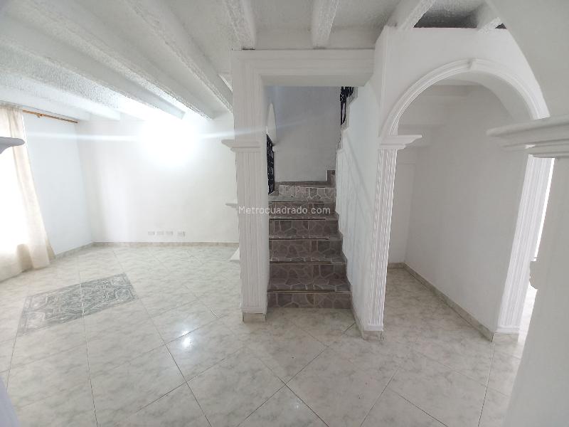 4BR House for Rent in Guayabal - 3