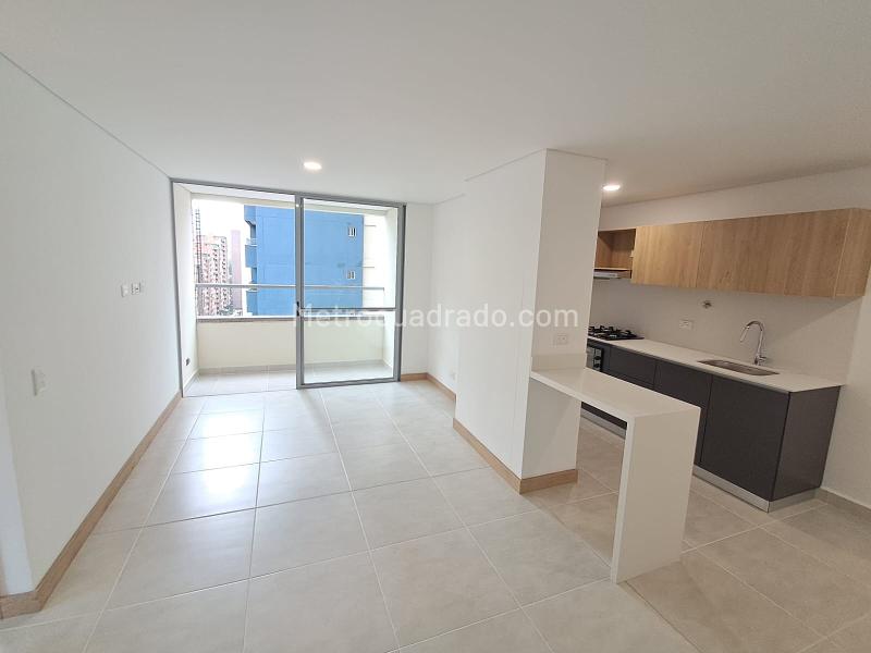 Apartamento Nuevo de 2 Alcobas con Balcón en Ciudad del Río - 3