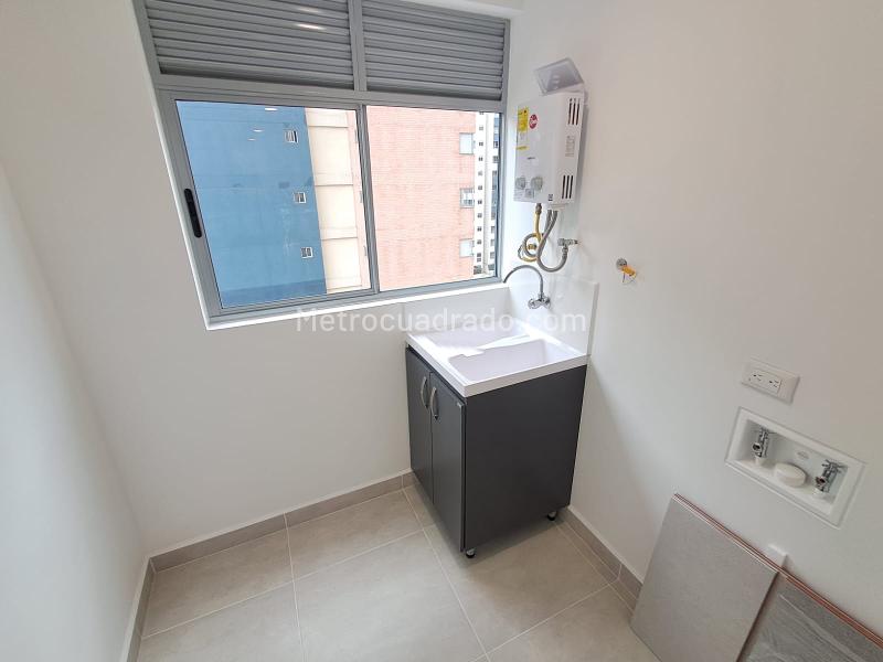 Apartamento Nuevo de 2 Alcobas con Balcón en Ciudad del Río - 7
