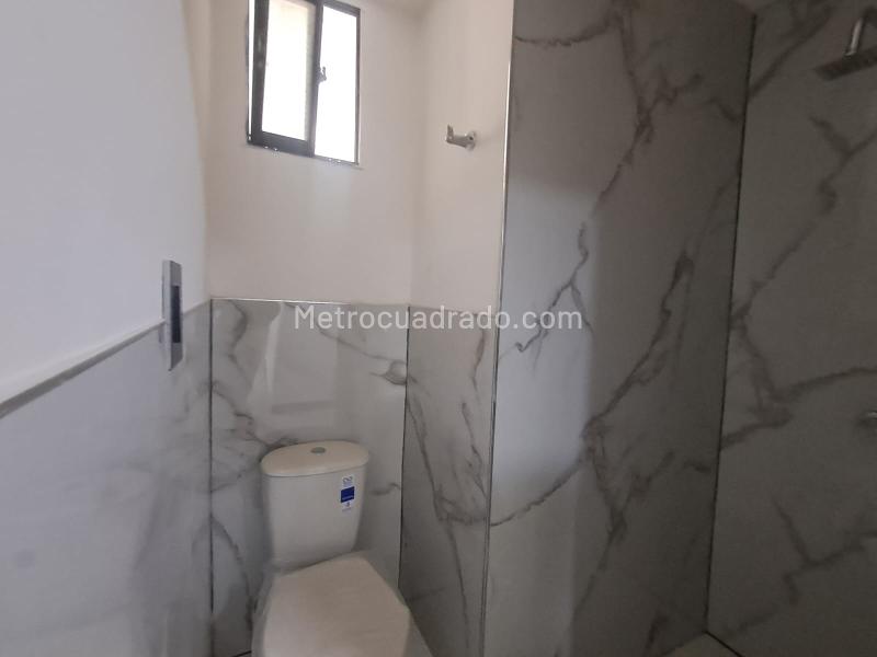 Apartamento Funcional de 3 Alcobas en López de Mesa - 3