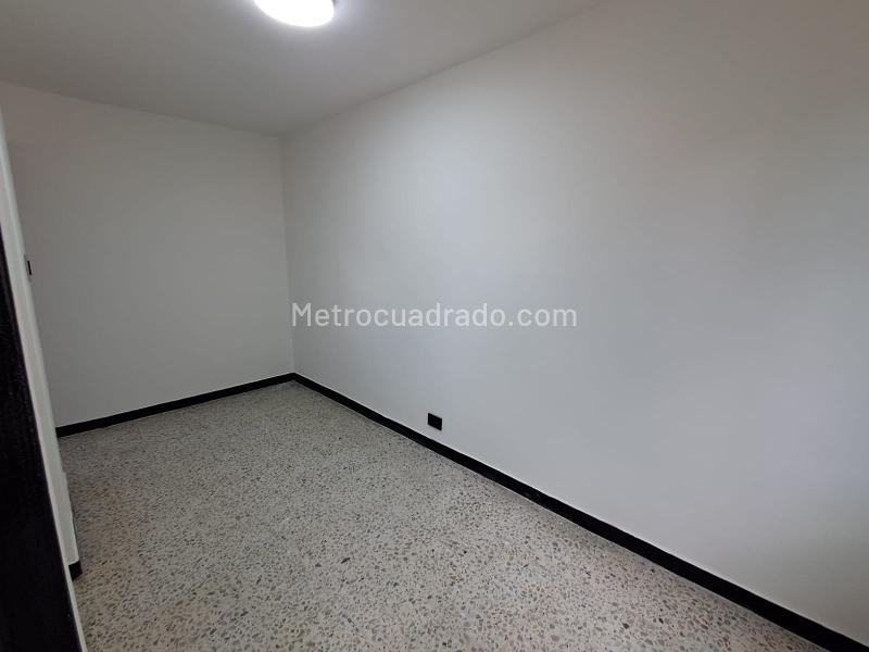 Apartamento Funcional de 3 Alcobas en López de Mesa - 6