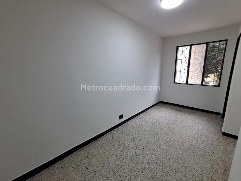 Apartamento Funcional de 3 Alcobas en López de Mesa - 7