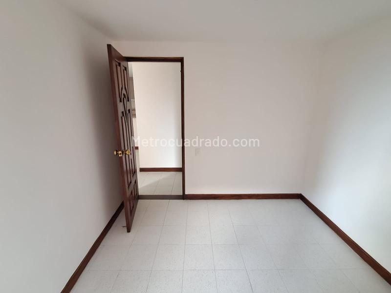 Well-Designed 2BR Apartment in Santa Maria De Los Angeles - 8