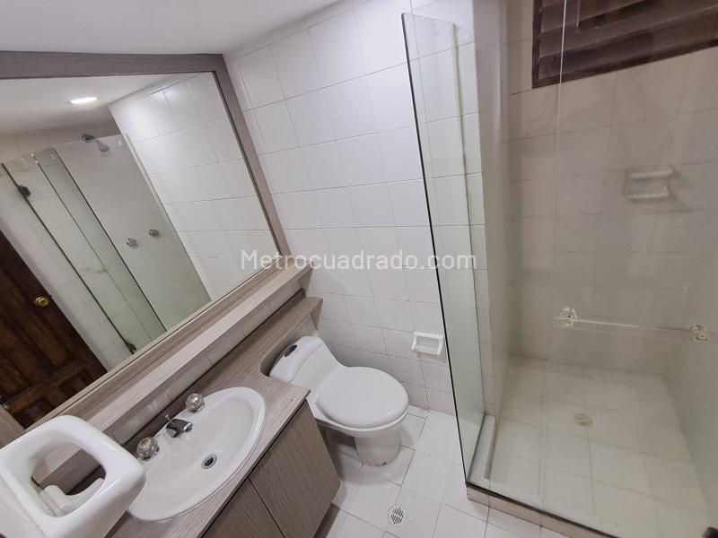 Well-Designed 2BR Apartment in Santa Maria De Los Angeles - 9