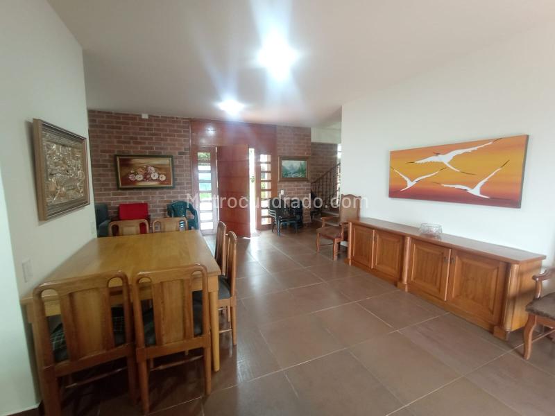 4BR House in Sajonia (380 m²) - 3
