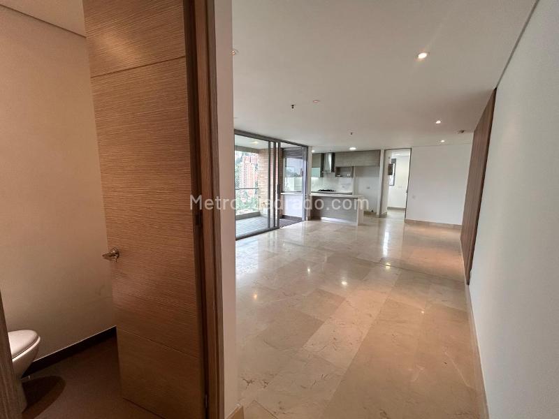 3BR Apartment for Rent in Provenza, Medellín (172 m²) - 2