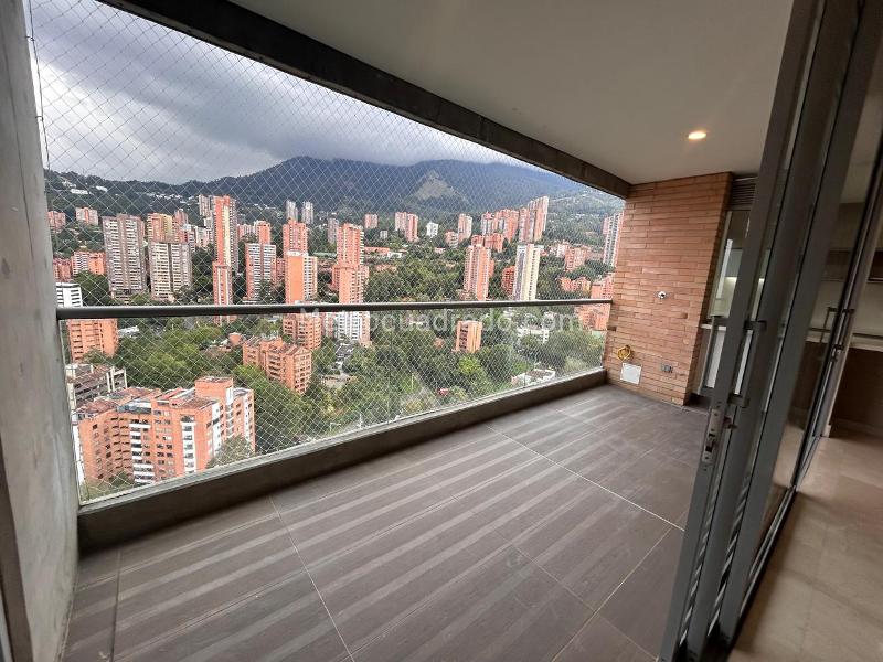 3BR Apartment for Rent in Provenza, Medellín (172 m²) - 4