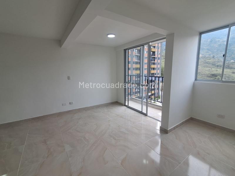 Apartamento en Arriendo, Bucaros, Bello - 3