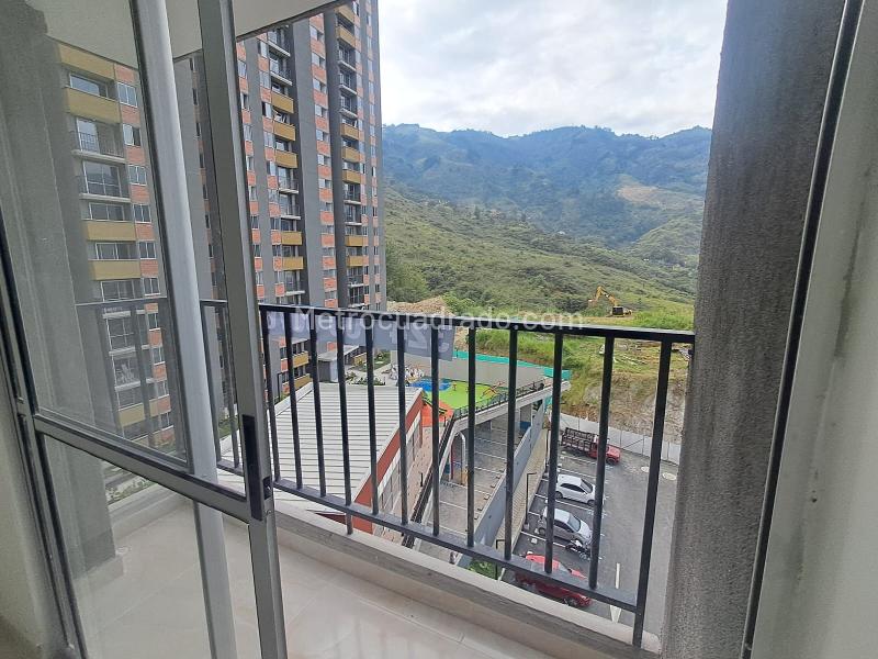 Apartamento en Arriendo, Bucaros, Bello - 4