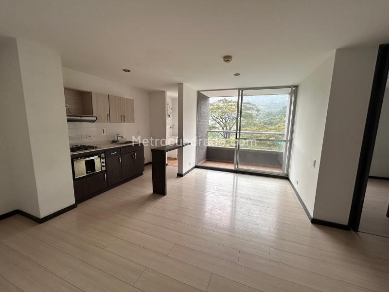 2BR Apartment in Pueblo Viejo (65 m²) - 2