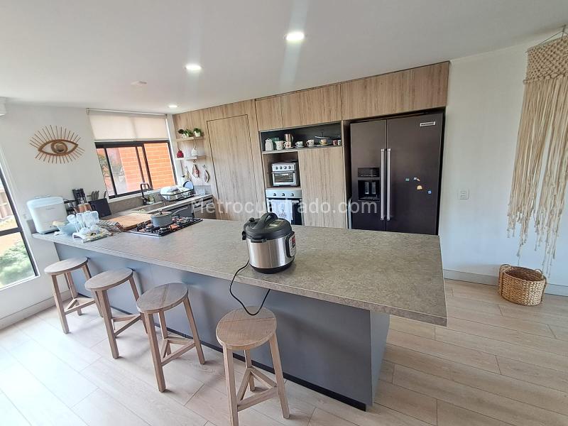 Apartamento Moderno de 2 Alcobas con Vista Espectacular en El Poblado - 6