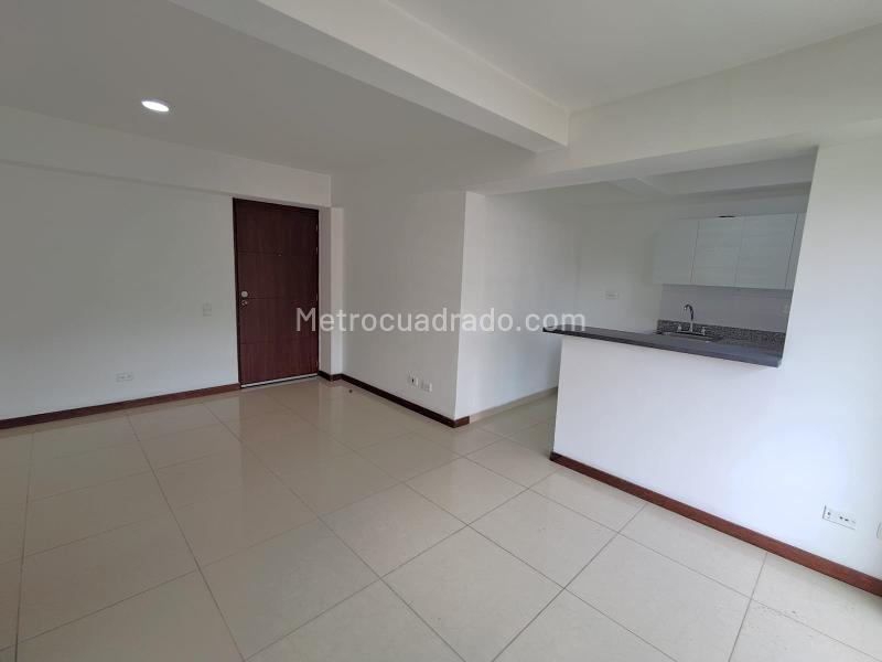 New 2BR Apartment in Calasanz Parte Alta